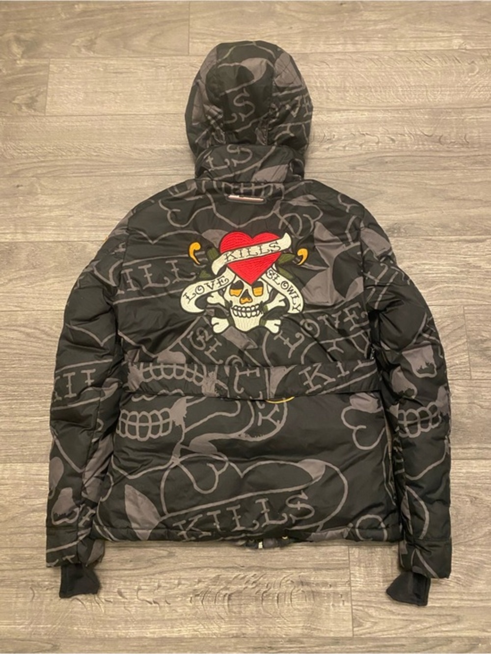 Vintage ED HARDY insulated Skull & Heart Puffer Jacket in Black and Gray